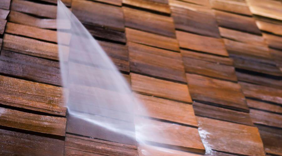 Professional gutter cleaning in Maljamar, NM